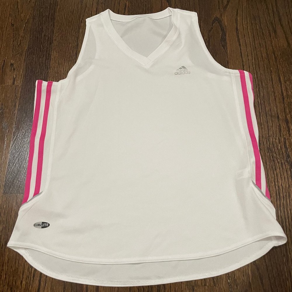 Y2k vintage Adidas tennis shirt